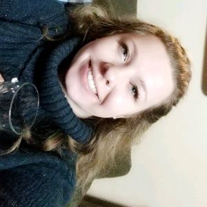 Meet your Posher, Sierrah